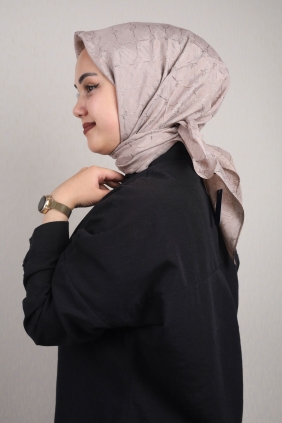 Piramit Kendinden Desenli Monogram Floş Eşarp - Desen-02