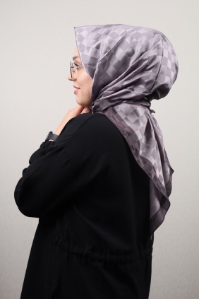 Hint İpek Kendinden Desenli Monogram Eşarp - Desen-05