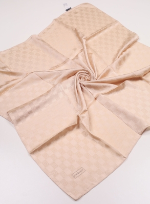 Piramit Kendinden Desenli Monogram Floş Eşarp - Desen-04