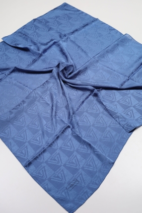 Piramit Kendinden Desenli Monogram Floş Eşarp - Desen-05