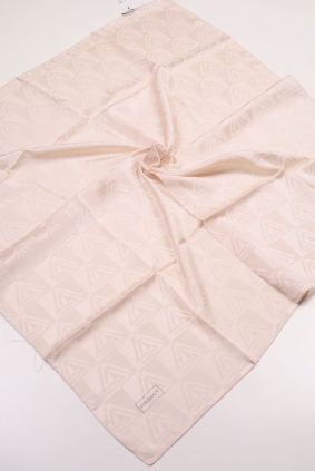 Piramit Kendinden Desenli Monogram Floş Eşarp - Desen-05