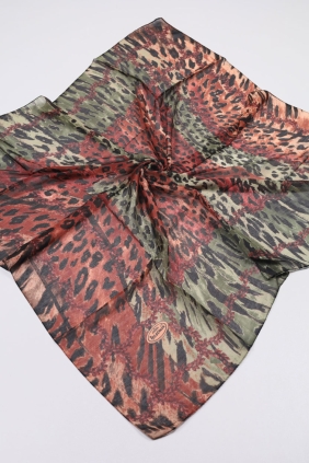 Yasemin Dijital Desenli Kenarı Dikişli Yazma - Desen-02